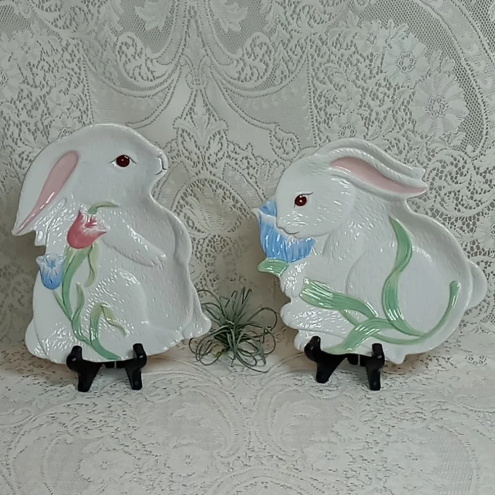 Pier 1 Imports Hand Painted Raised Design Dolomite Bunnies Set Of 2